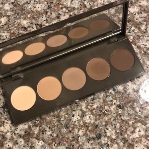 Becca ombré nudes eye palette